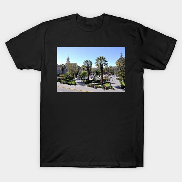 Pérou Arequipa T-Shirt by franck380